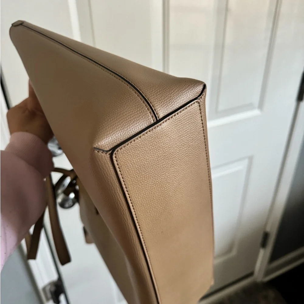 Burberry Medium Haymarket Colours Check Leather Reversible Tote - Picture 10 of 12